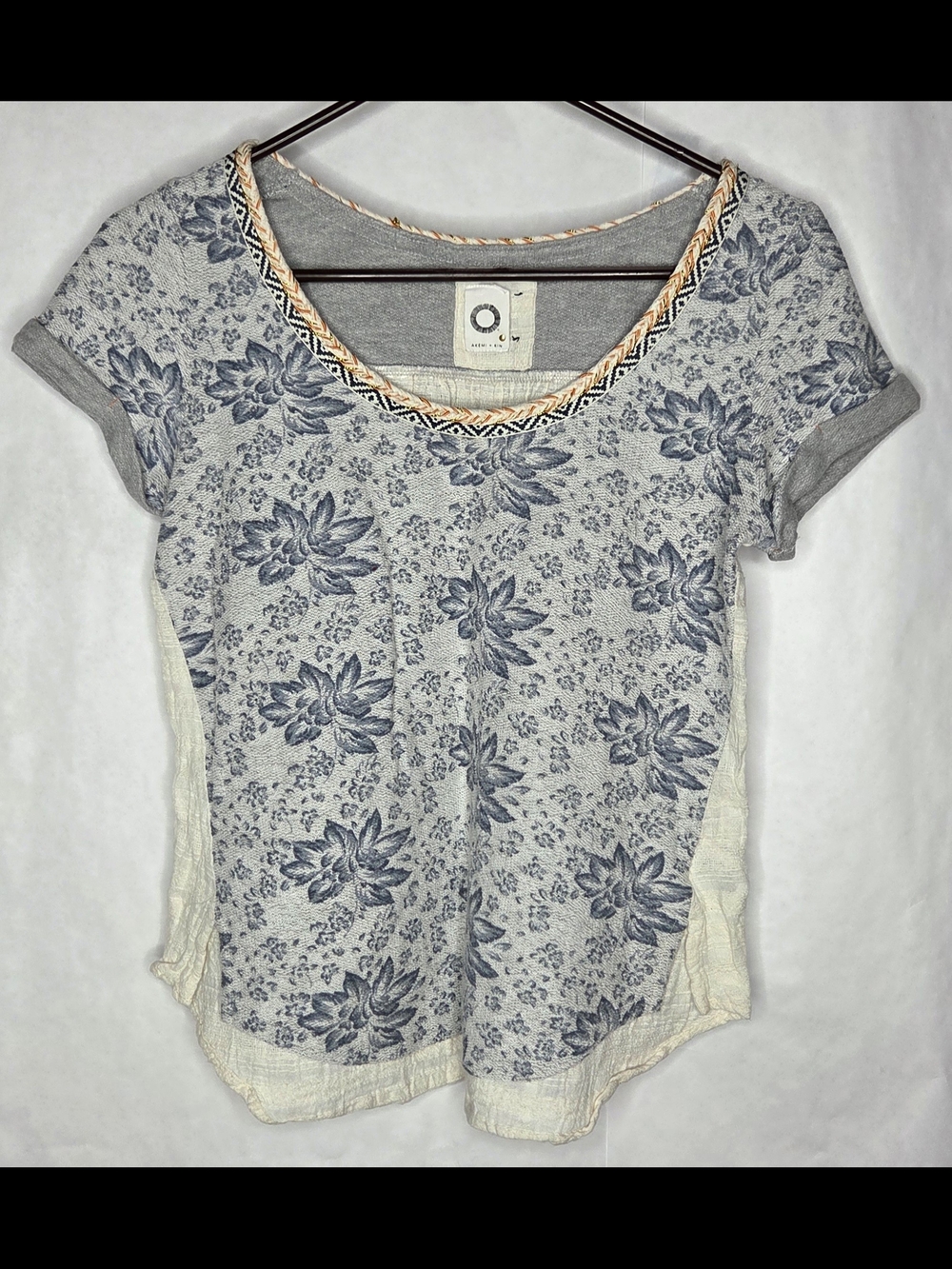 Akemi + Kin Floral Scoop Neck Short Sleeve Top with Cream Side Panels